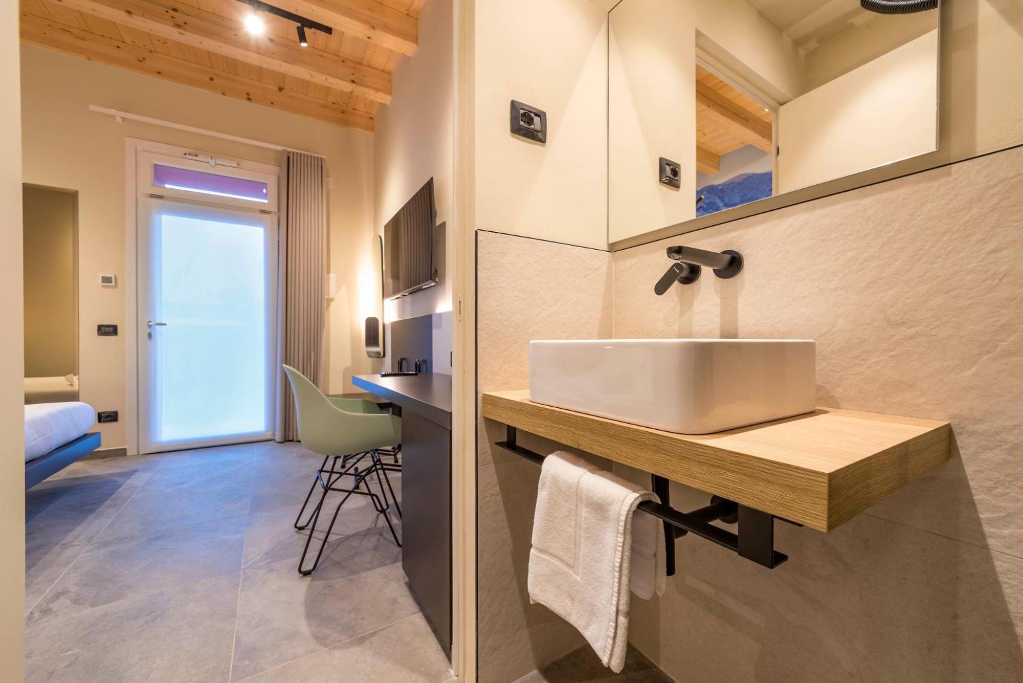 Italianflat - Verona's River, Free Parking For Car & Bike, Nature, Relax Casa de hóspedes