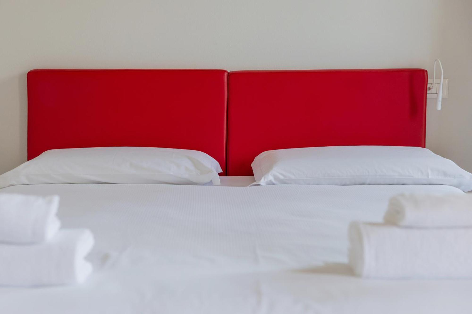 Stravagante Hostel&rooms Hostal *