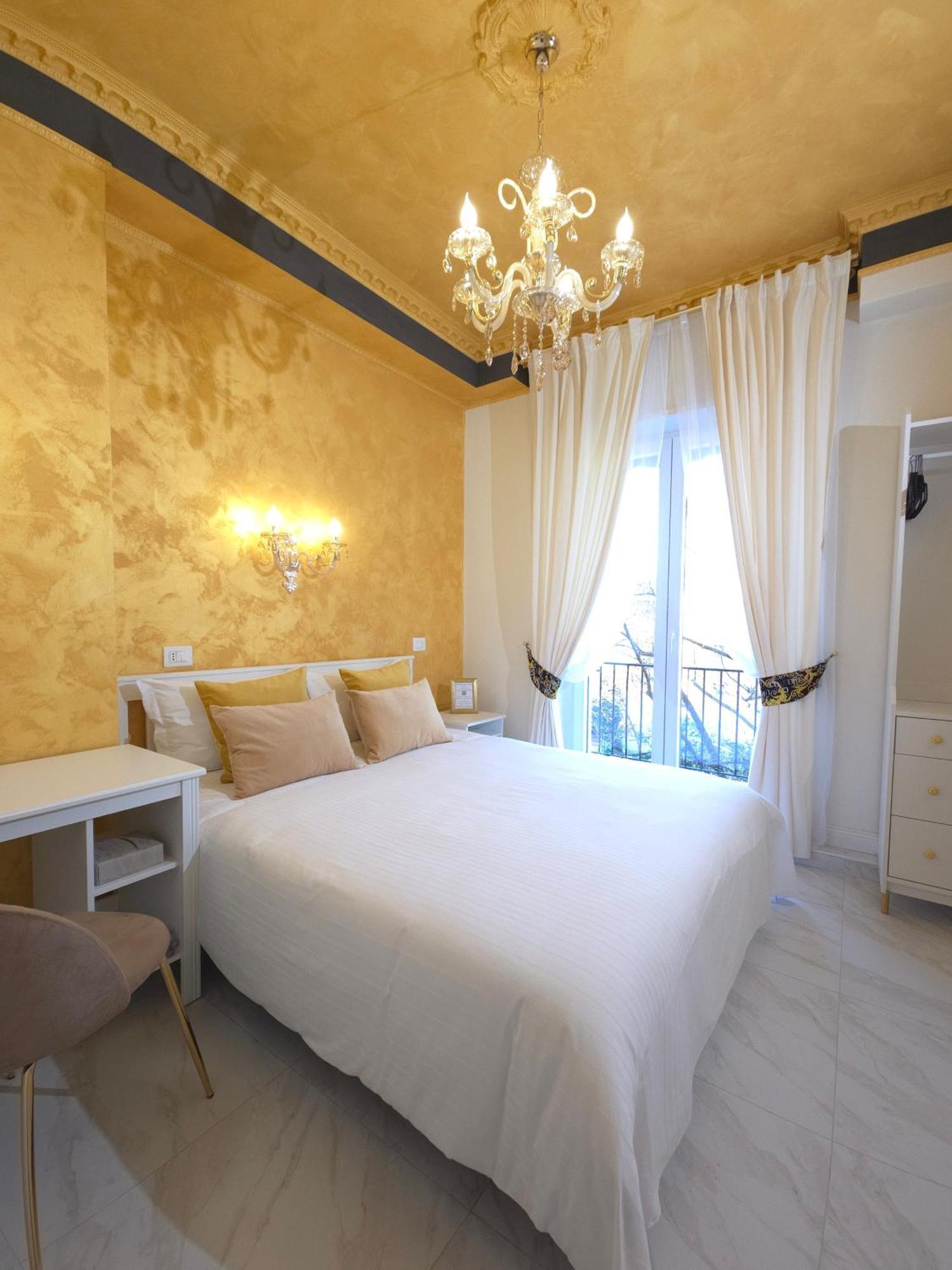 Apartahotel Brands 4 *