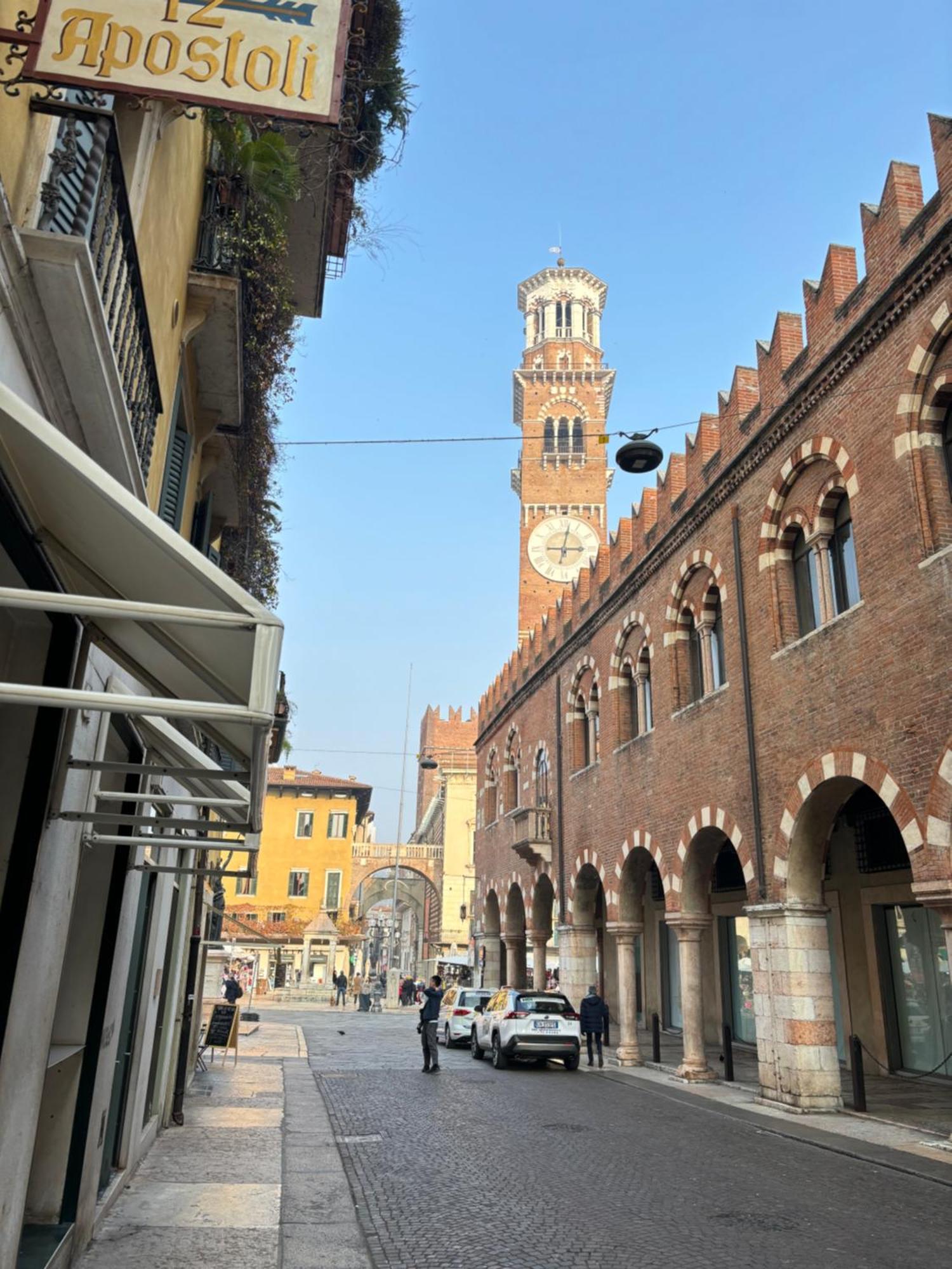 Piazza Erbe * Vérone