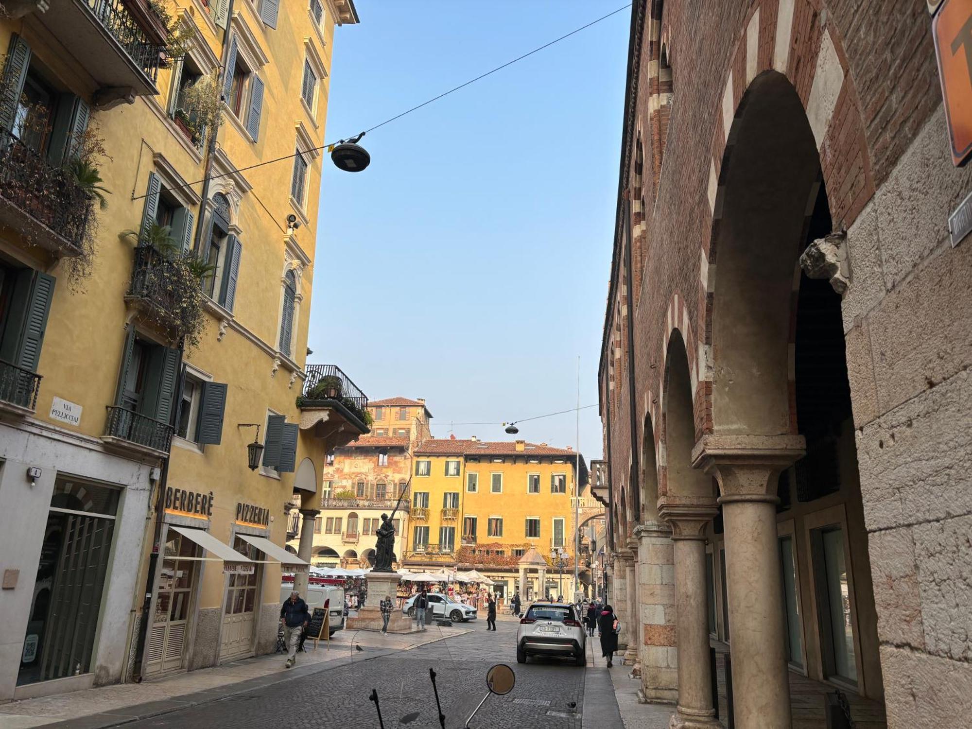 Piazza Erbe Appartement