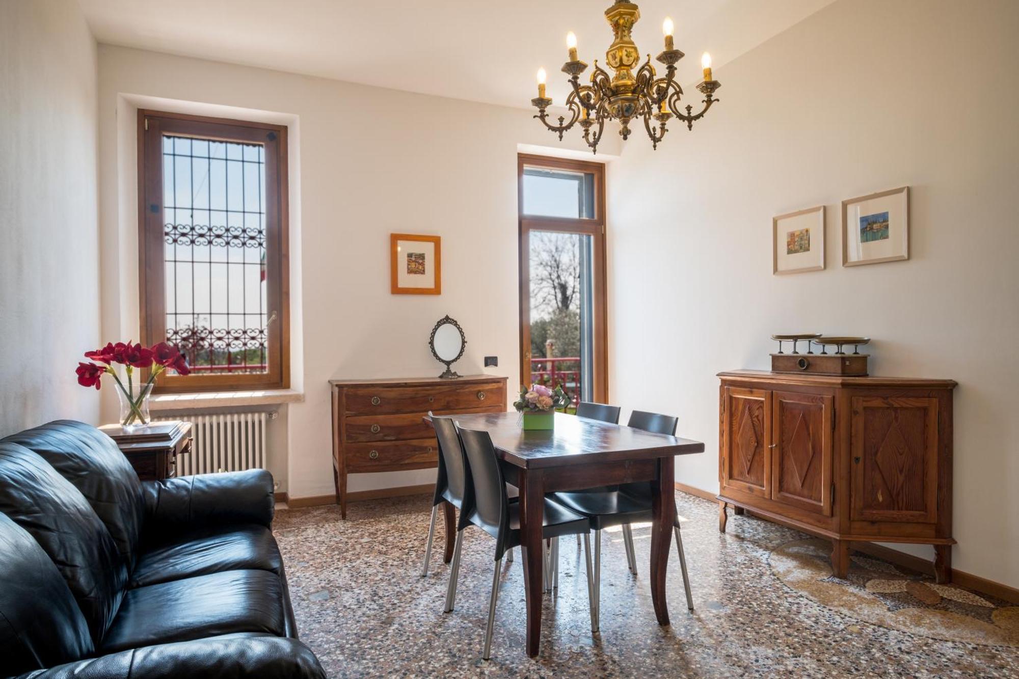 Giardino Ferrari Farm stay *
