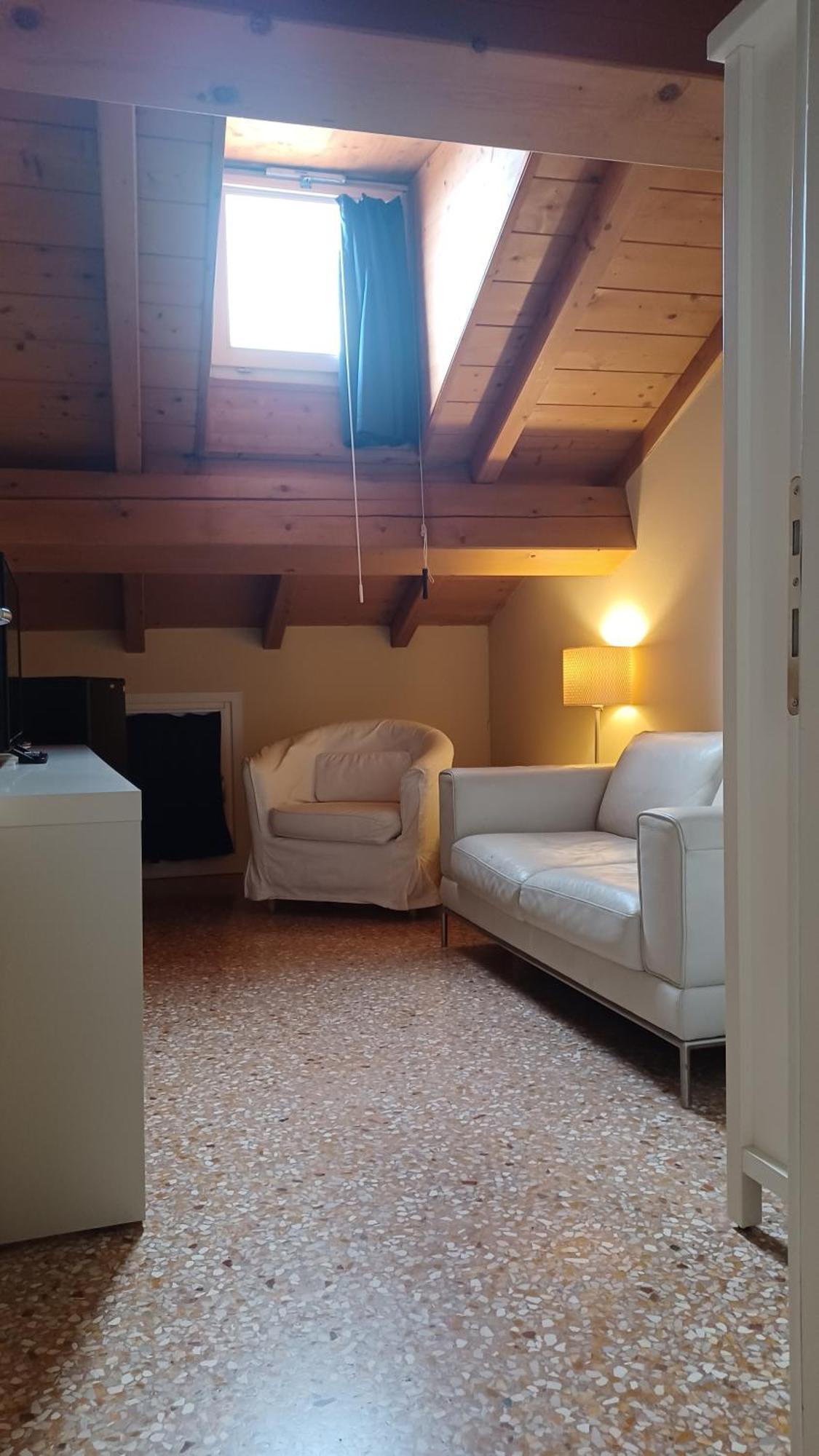 Opera Prima Bed and breakfast 2*