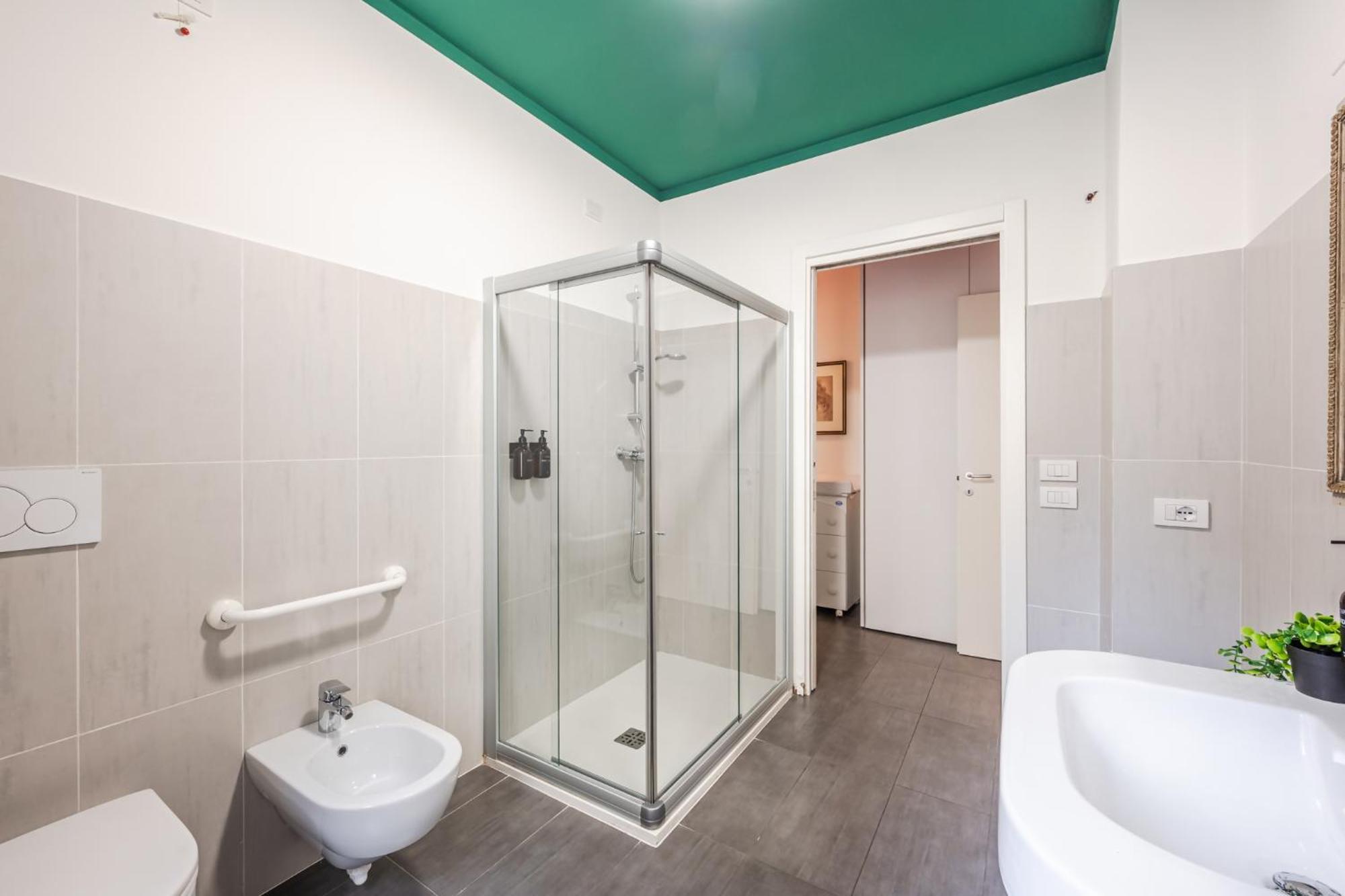 Infinity Suite Verona Free Parking *