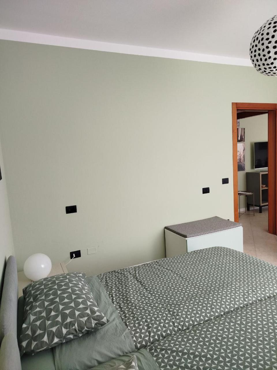 Appartamento Near Expo And Center 9 *