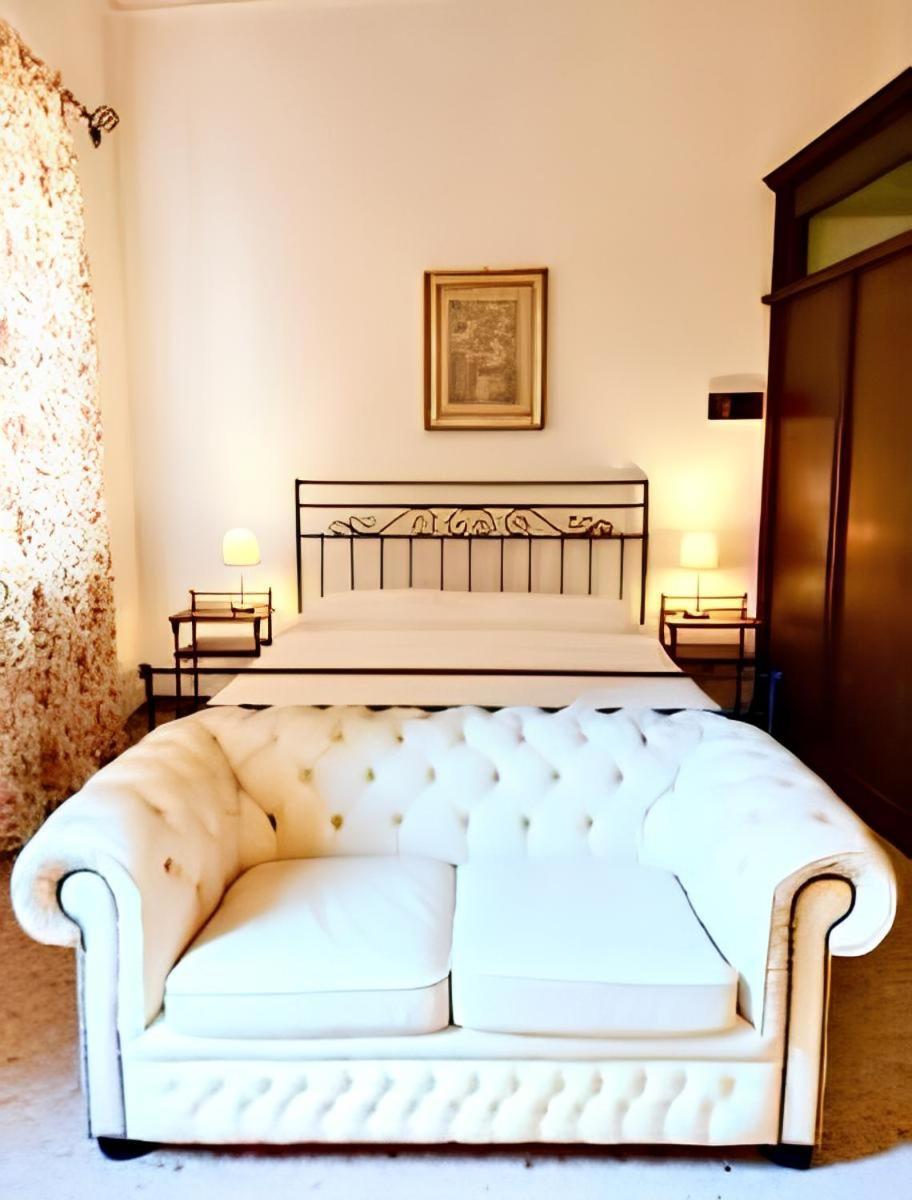 Elle Palace Simply Elegant