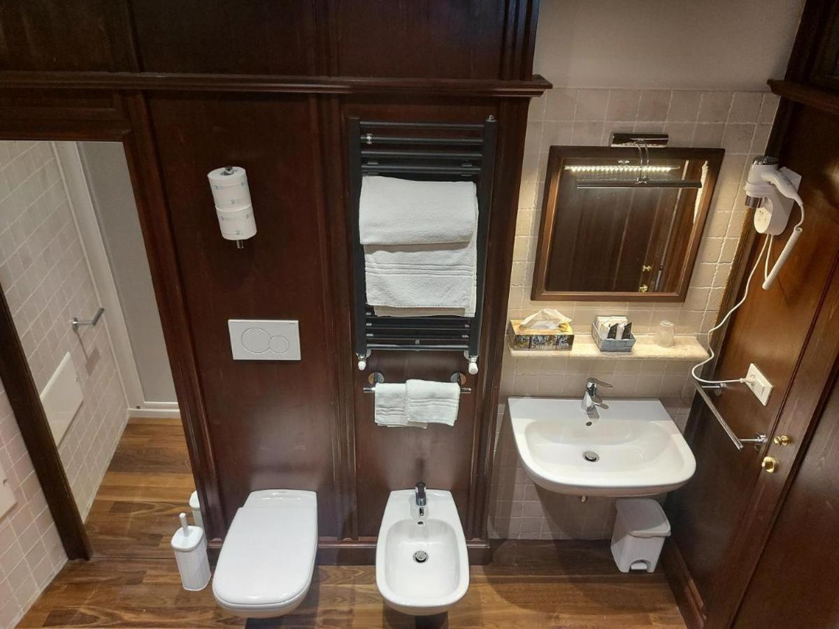 Elle Palace - Simply Elegant Guest house *