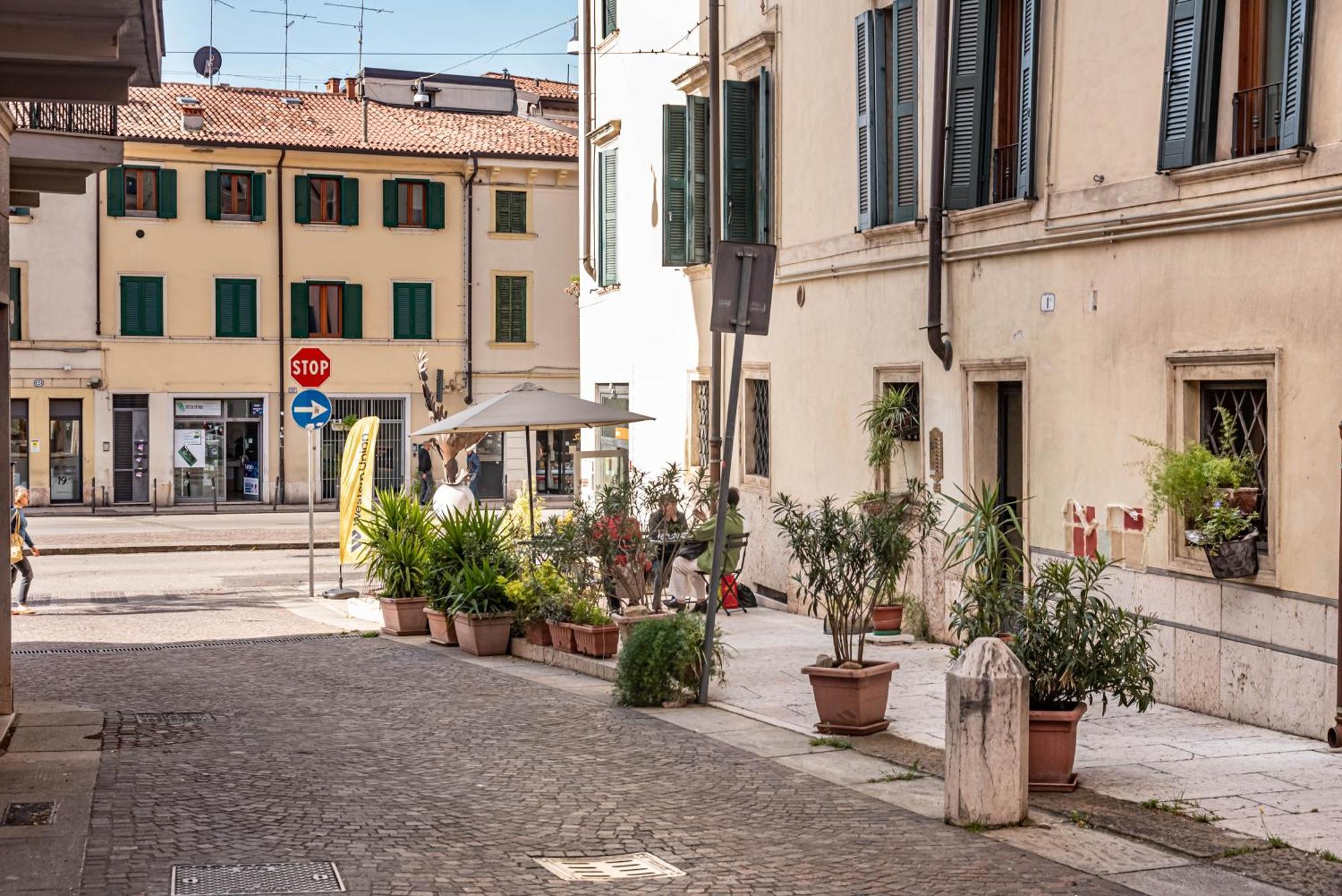 Appartamento Italstay - Vescovo Elegant Courtyard