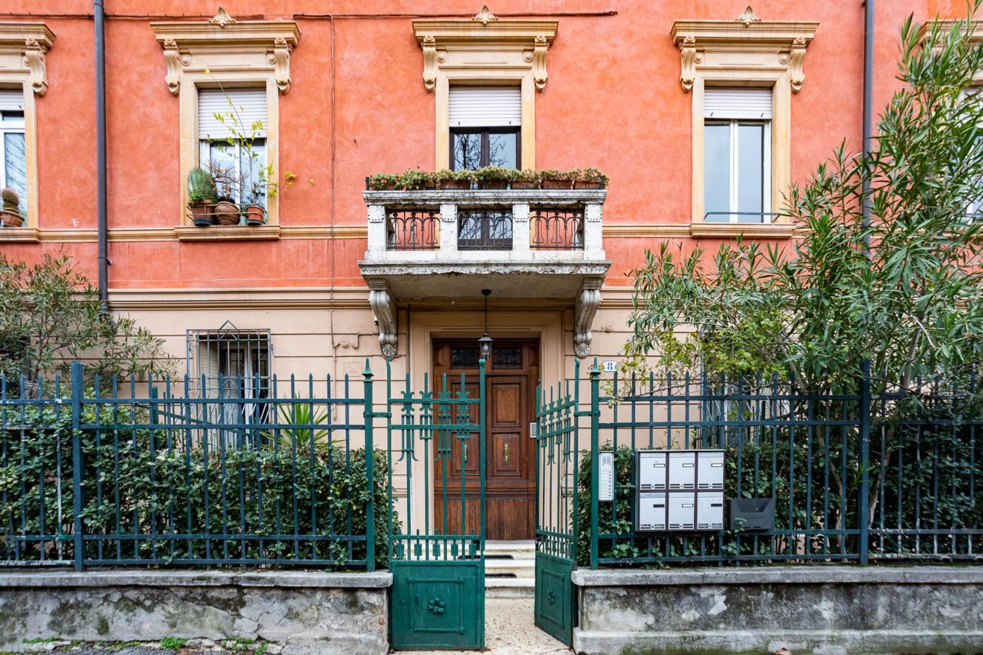 Dei Mille * Verona