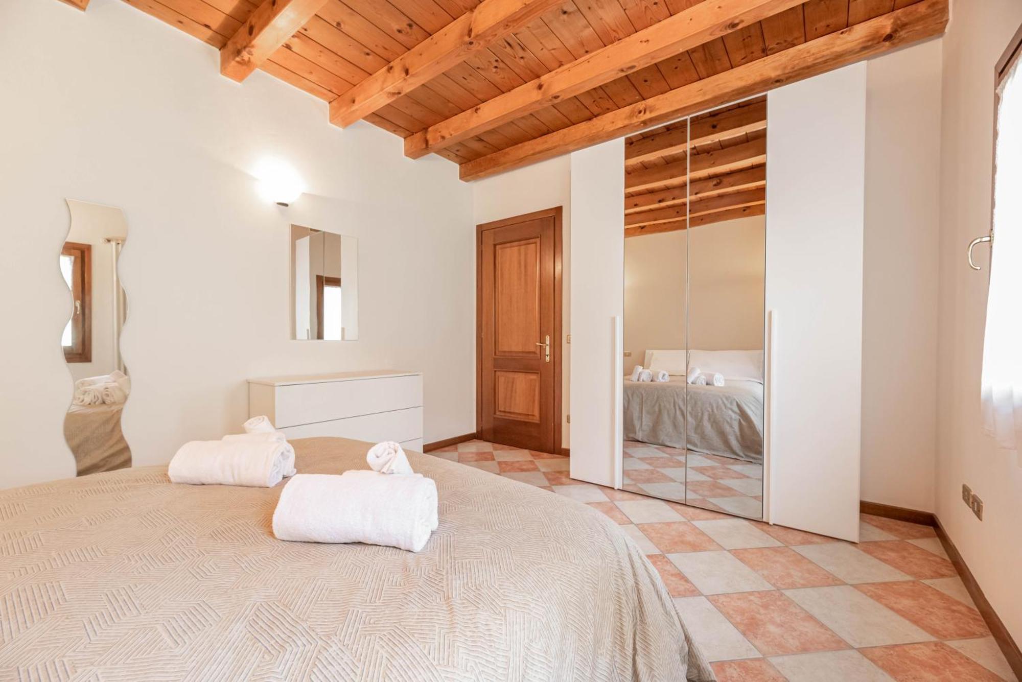 Appartamento Italstay - Vescovo Elegant Courtyard Verona