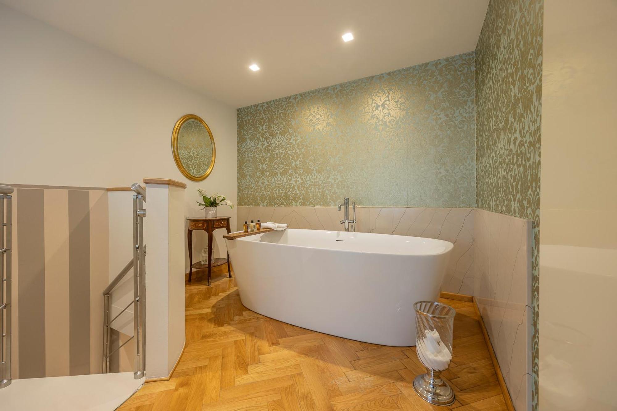Palazzo Monga Boutique Guesthouse 4*