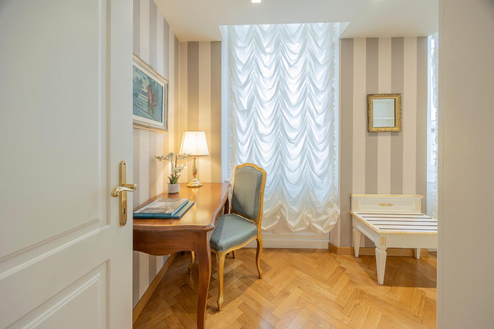 Palazzo Monga Boutique Guesthouse Casa de hóspedes 4*