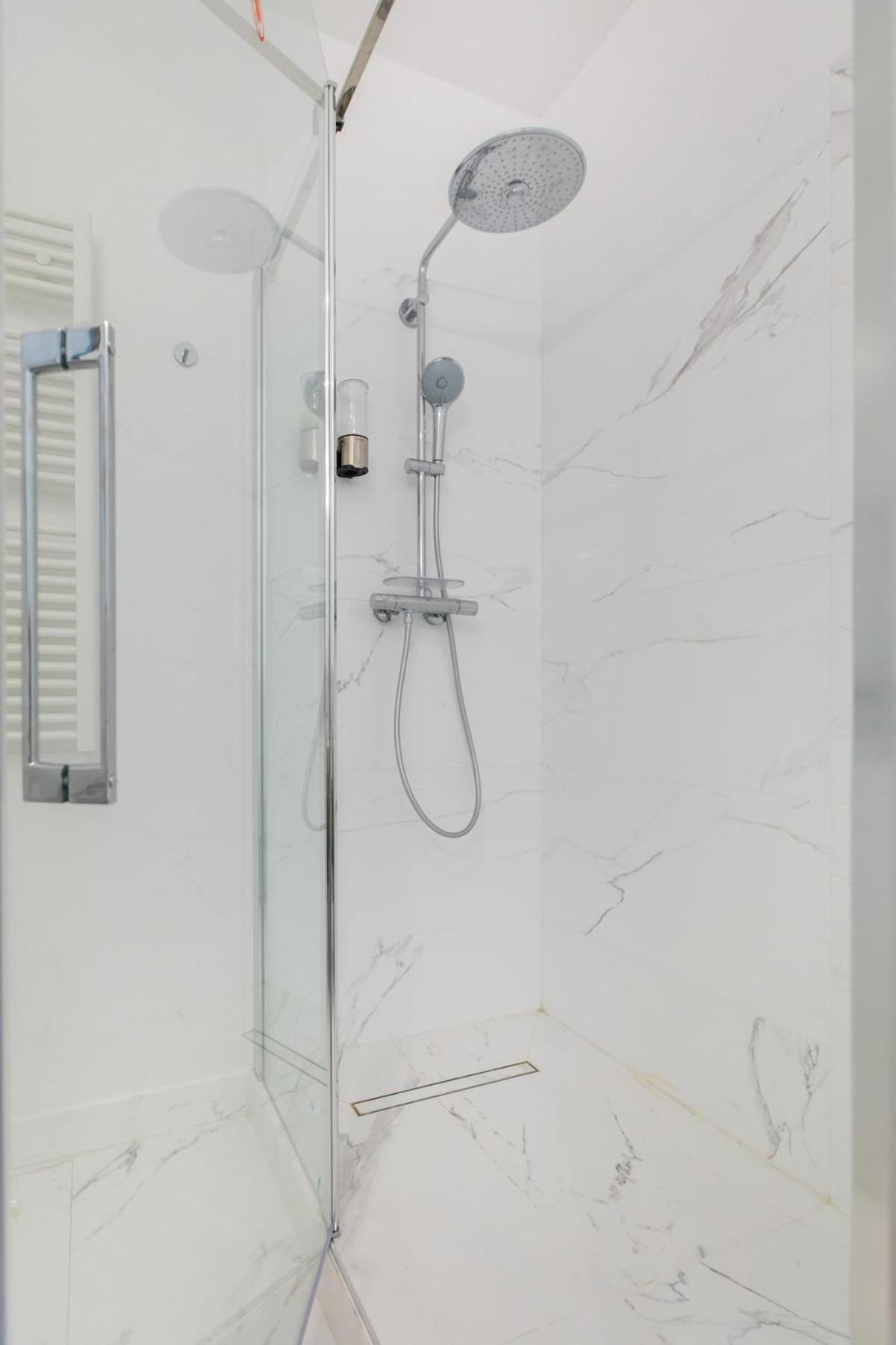 Spacious Vicolo Apartment *