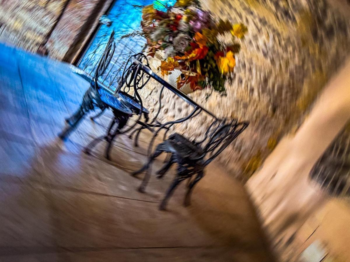 At Ponte Pietra With Garden And Parking Appartement