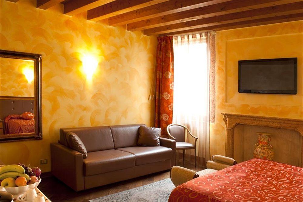 Affittacamere Centre And