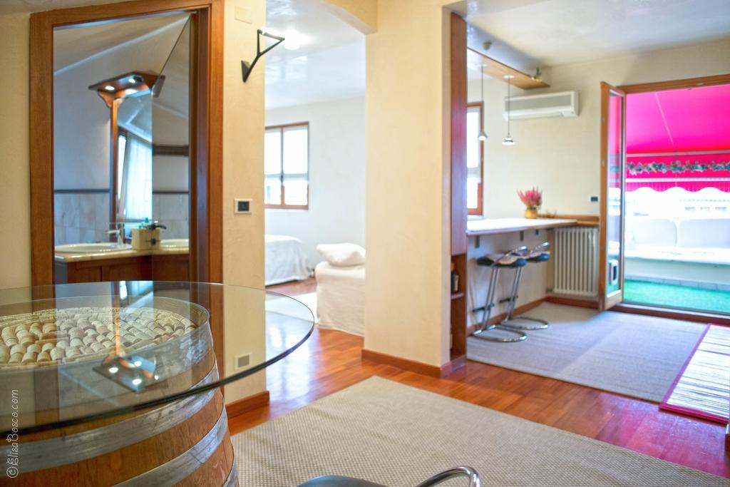 Appartamento Mansardina Filarmonico 8 *