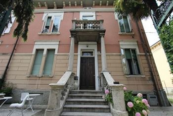 Bed and breakfast Fiore Di Roby 2*