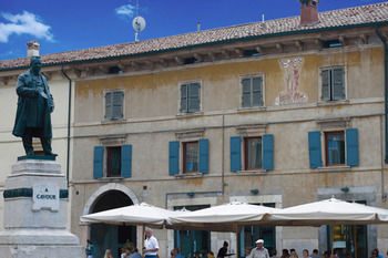 Residenza Roccaforte Scaligera 4* Verona