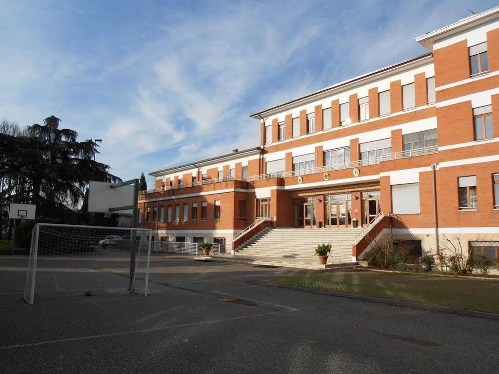 Centro Carraro Fondazione Di Religione Hotel *