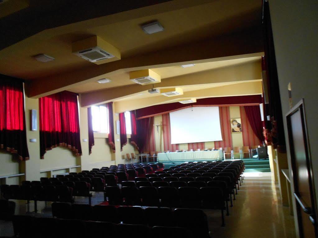 Centro Carraro Fondazione Di Religione Hotel Verona
