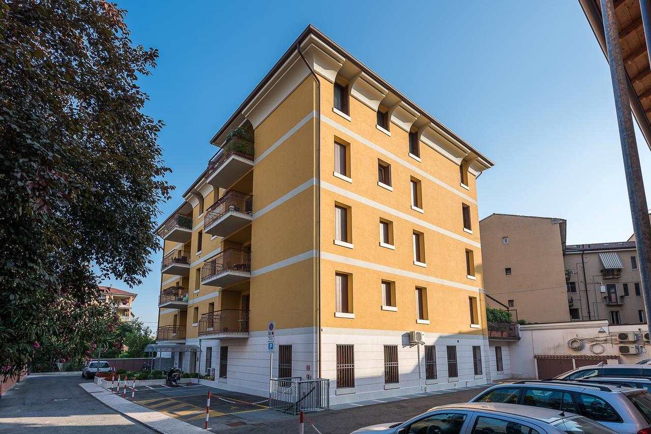 Dimore Residenza Zeno Apartamento *