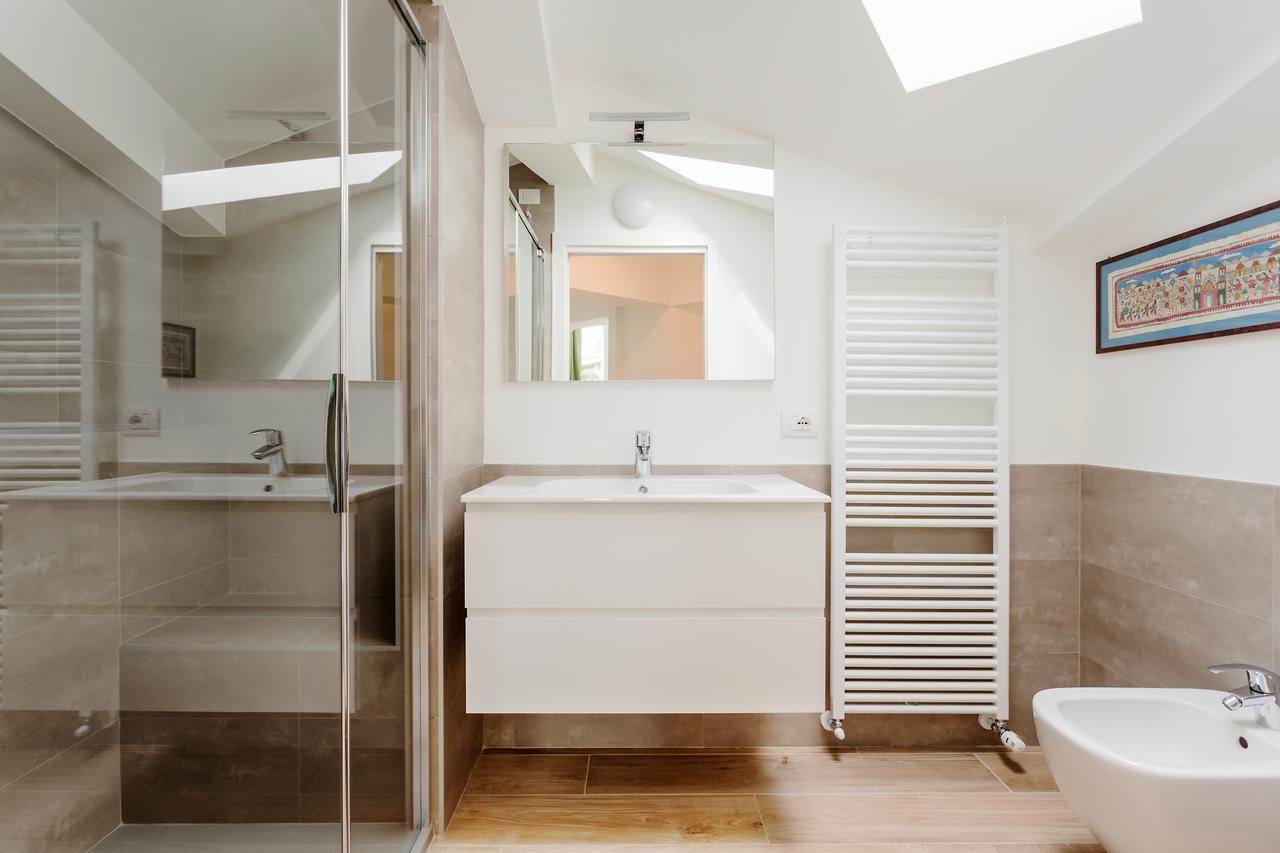 Canguroproperties - Nino Bixio *