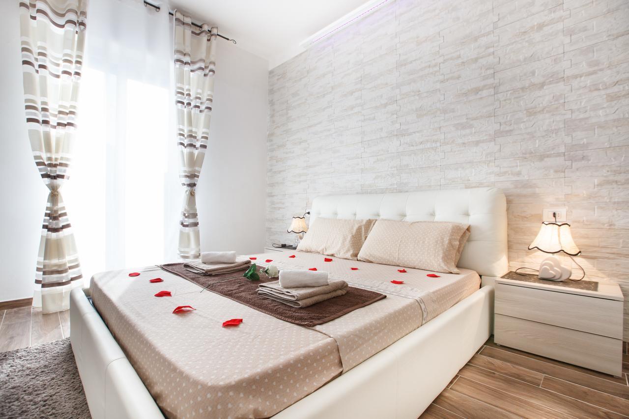 Alexander Apartment *