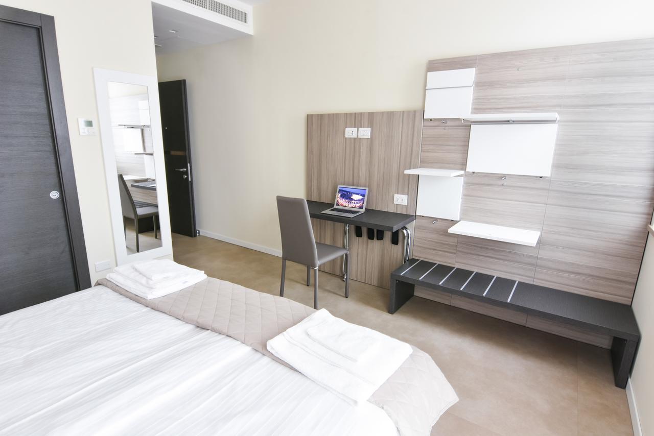 Apartment 3 Amici