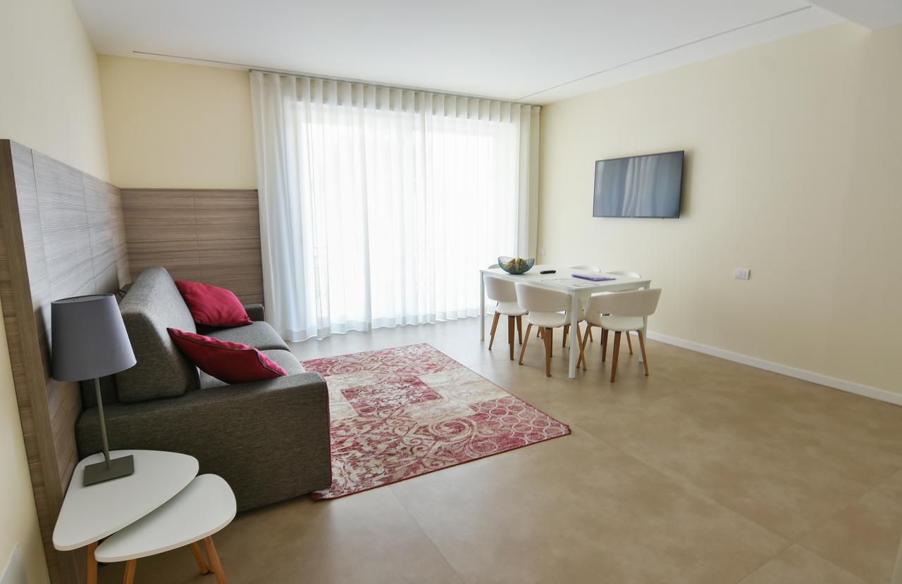 Apartment 3 Amici