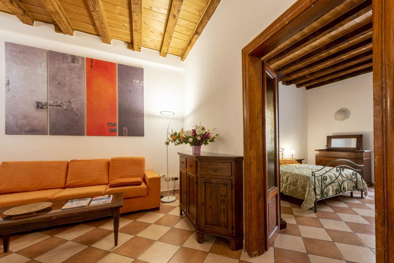 Apartment La Casa Di Dina Verona