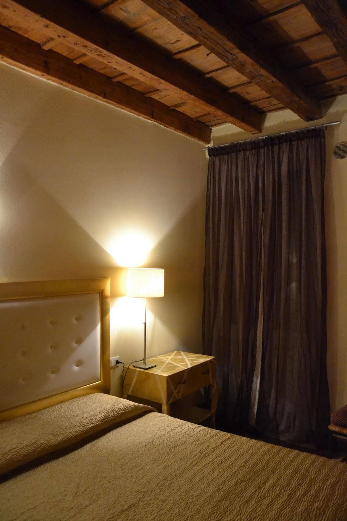 Bed and breakfast Opera Prima 2*