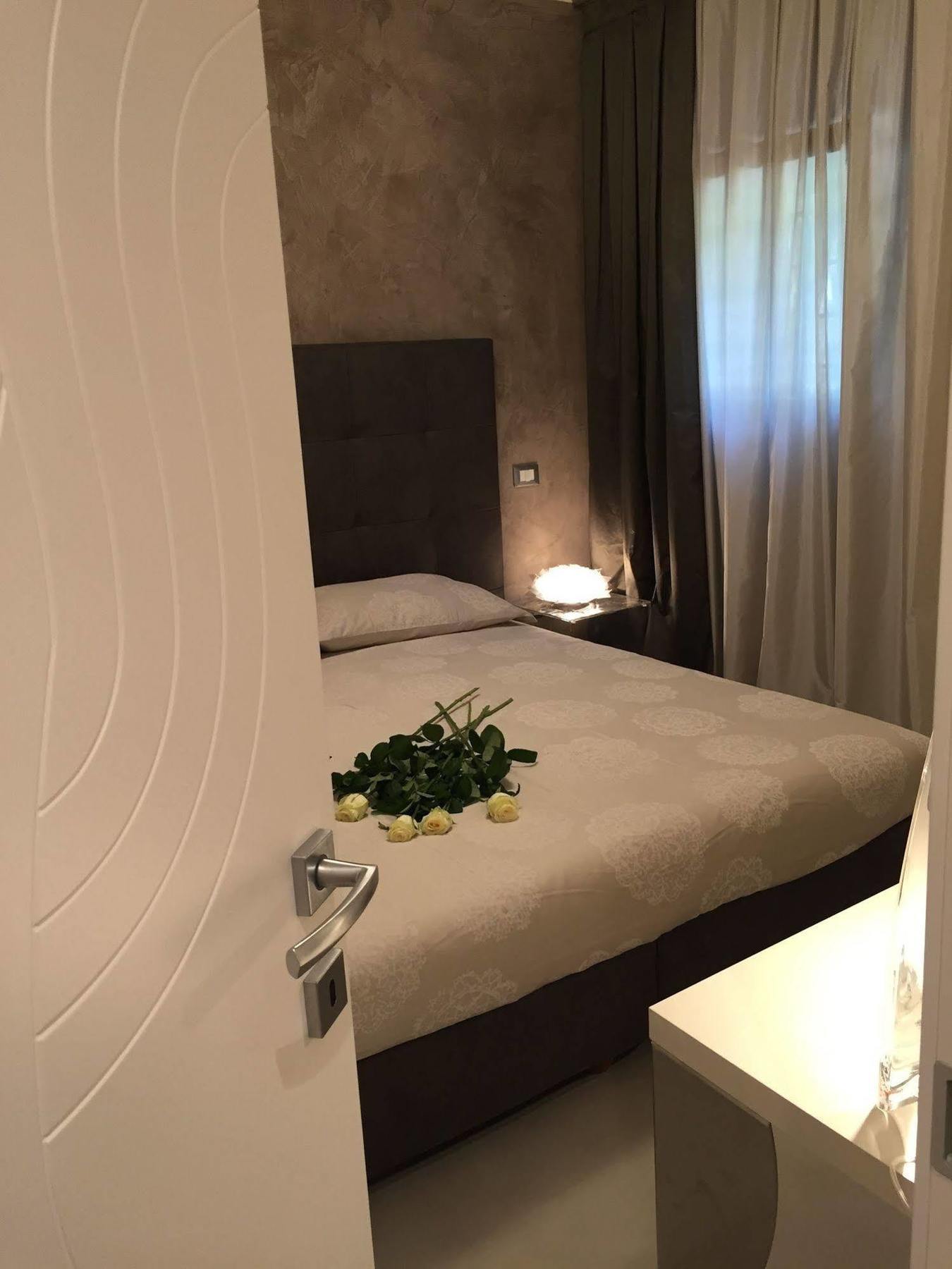L'angolino Nascosto Apartment *