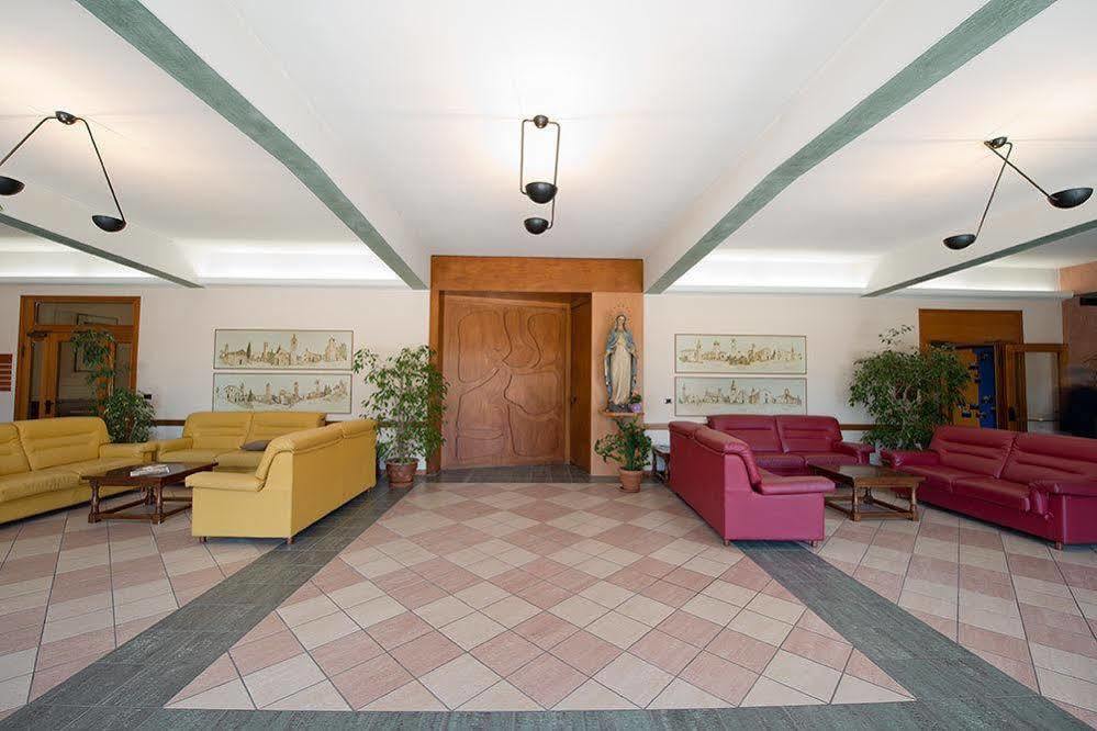 Hotel Centro Carraro Fondazione Di Religione