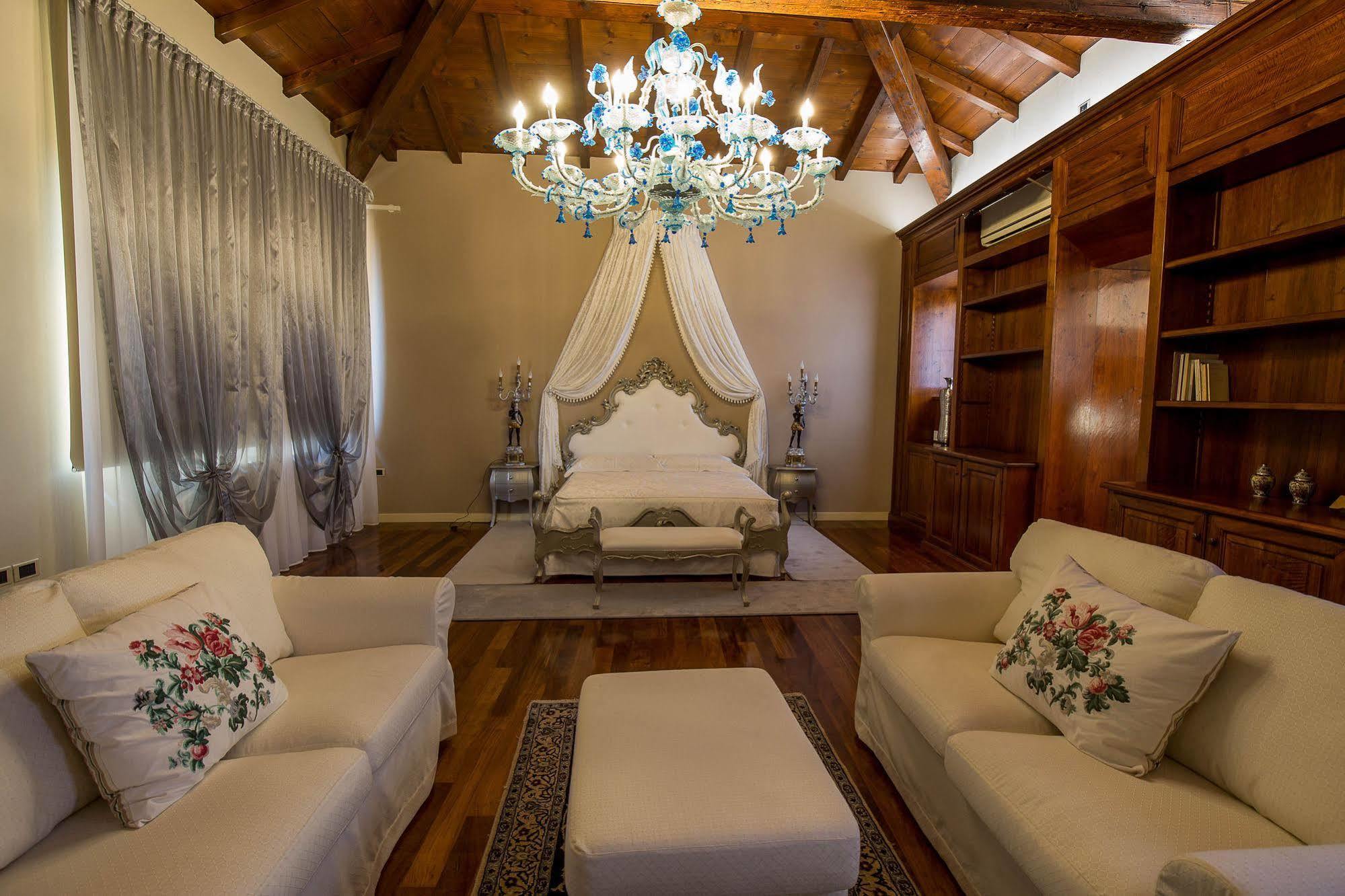 Relais Ponte Pietra Bed & Breakfast