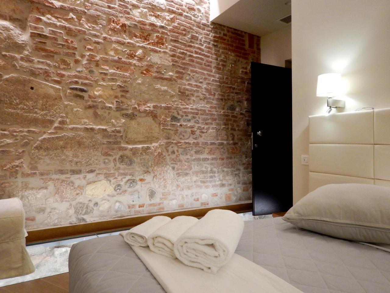Arena Luxury Guest house