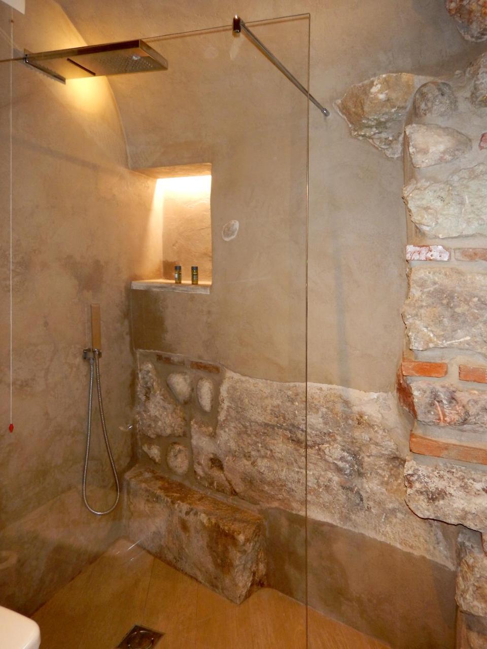 Guest house Arena Luxury 2*