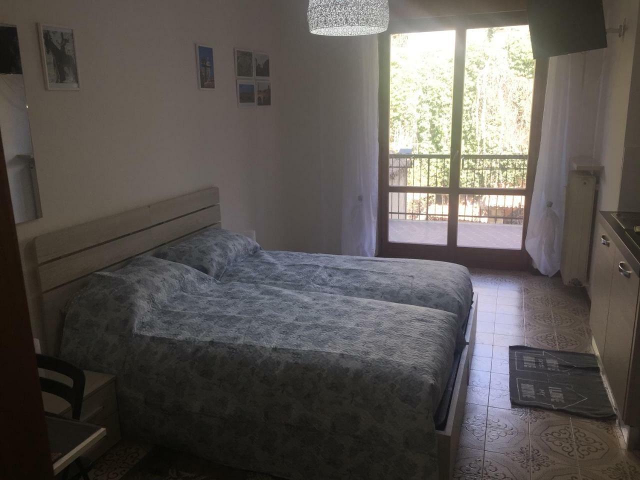 Holidays Guest house *