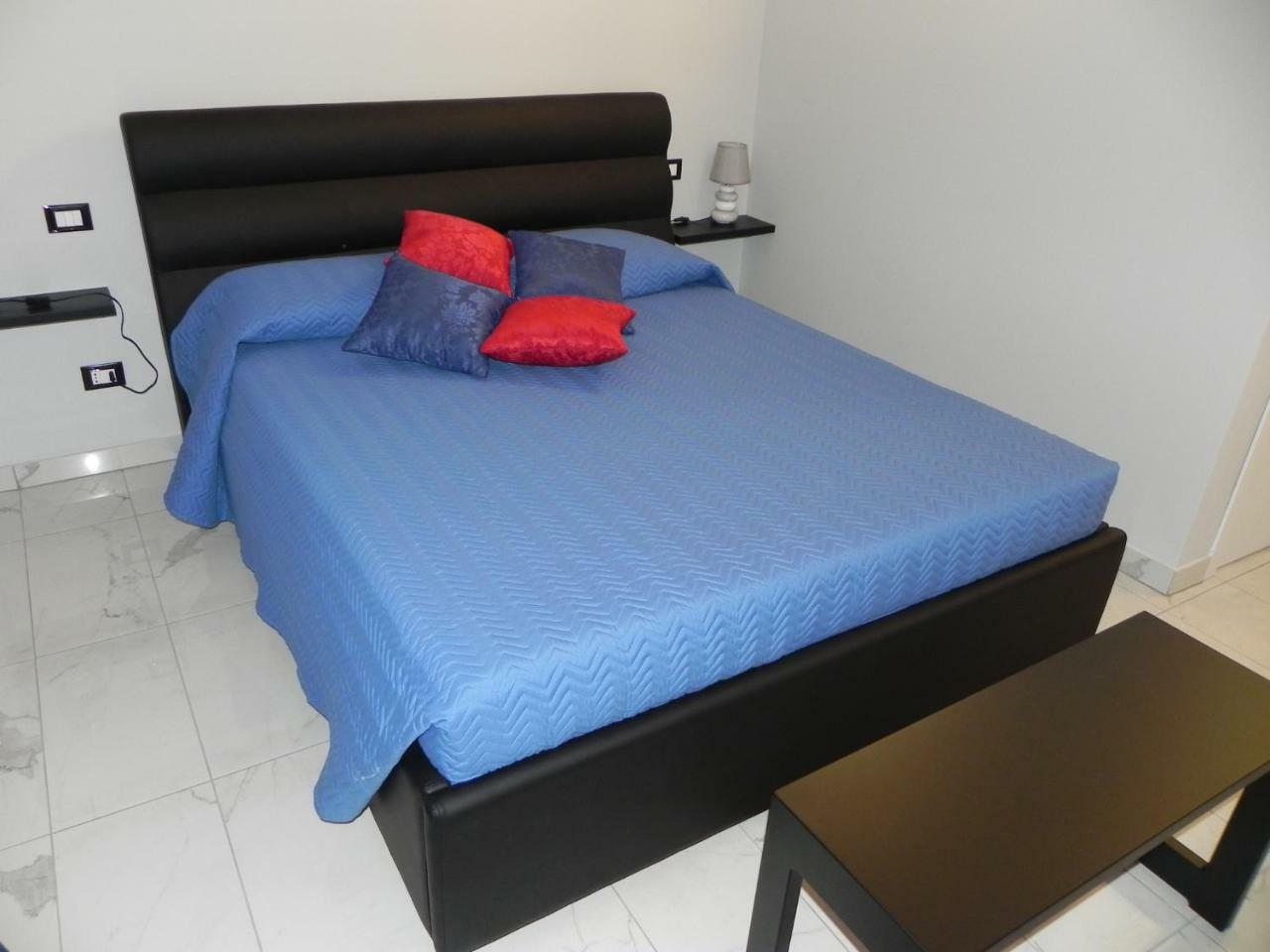 Casa Della Zia Elsa Pensión 2*