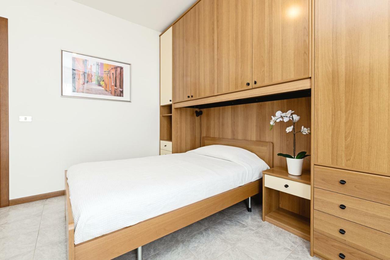 Colourful Flat Borgo Roma Appartamento
