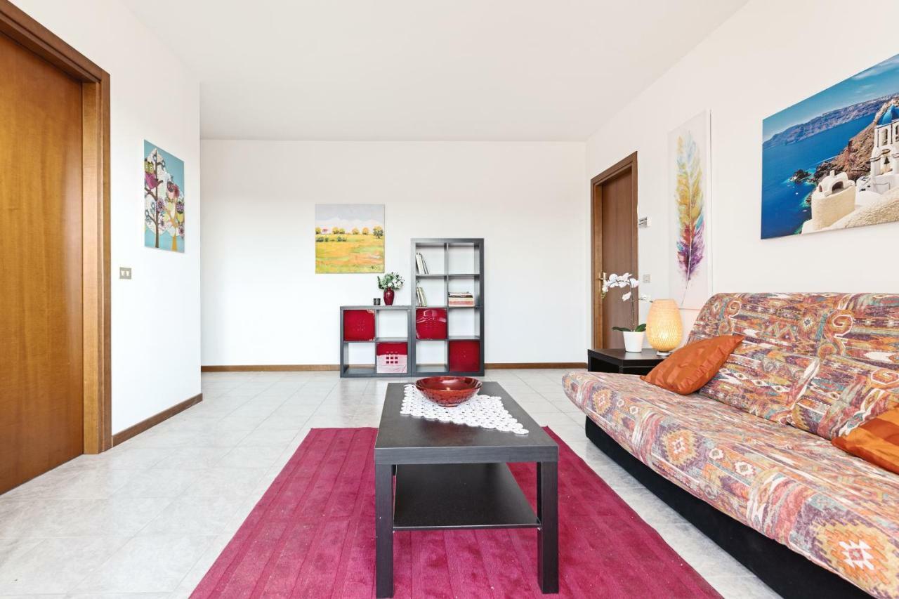 Colourful Flat Borgo Roma Appartamento