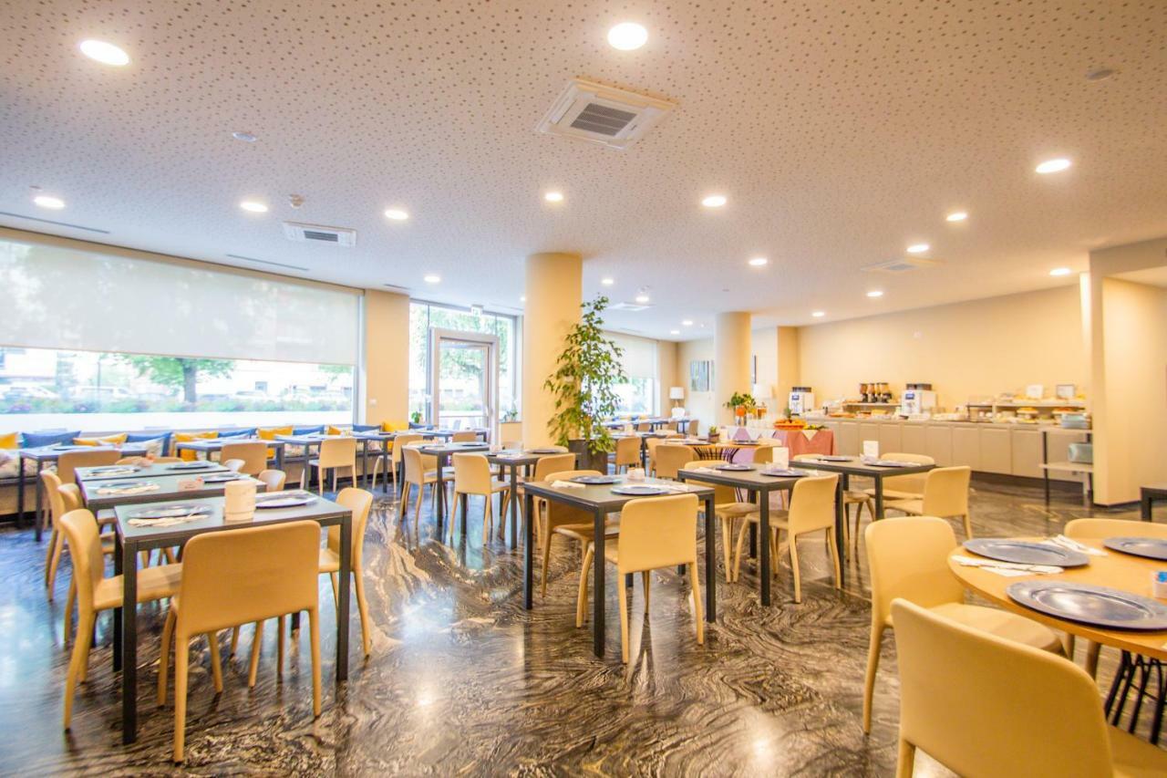 Ark Hotel 4*
