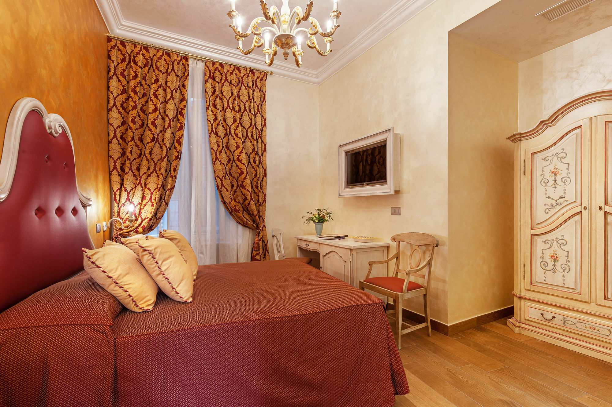 Relais Empire 3*