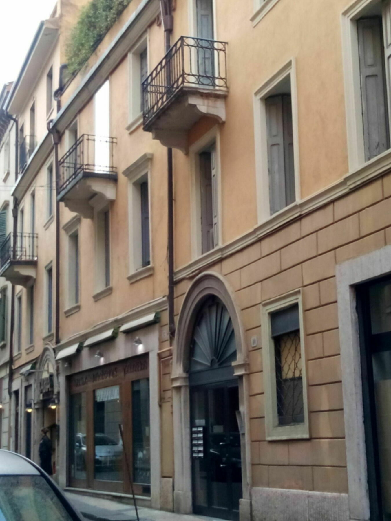 Like Romeo Hotel