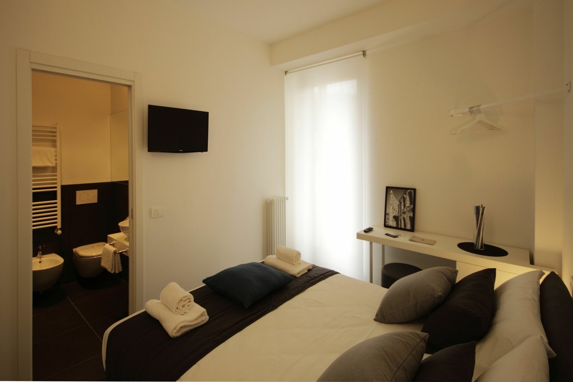 Dimoras House Guest house