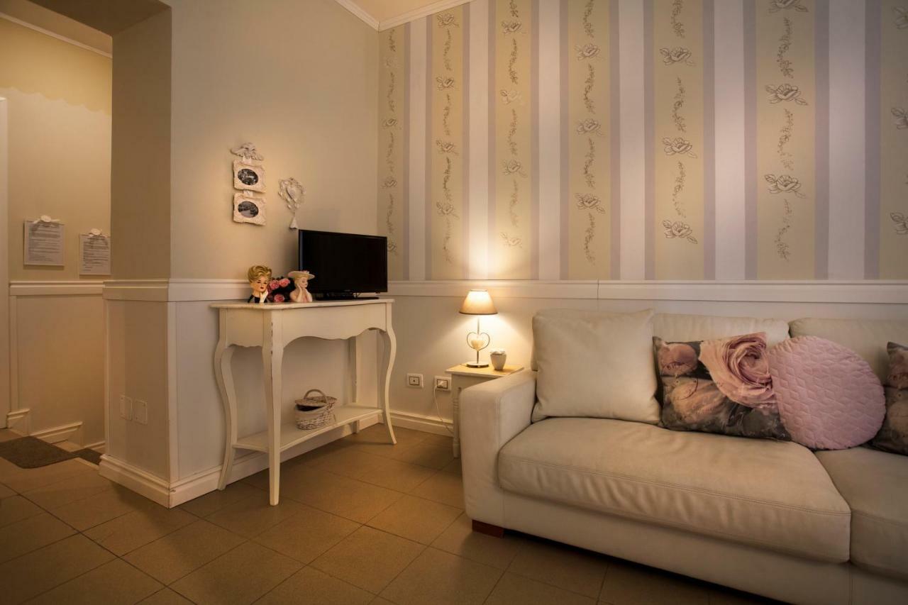 Casa Di Charme Rosa-rosae Appartamento Verona