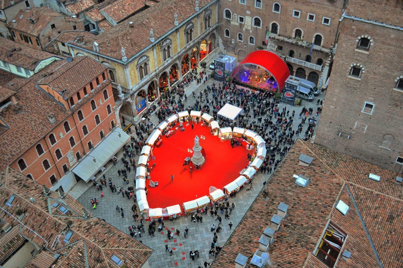 Nicoletta Isidoro * Verona