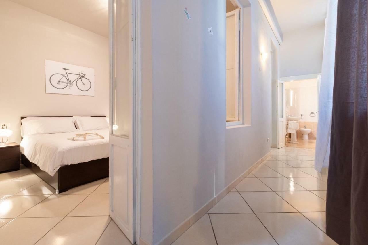 Butterfly Apartment *