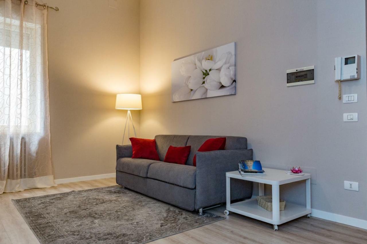 Romantic House 369 Apartment