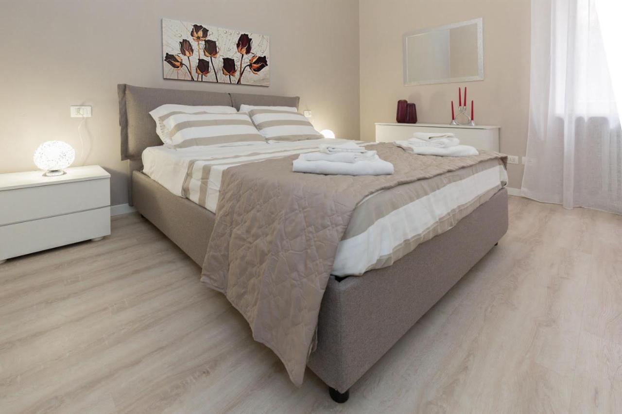 Romantic House 369 *