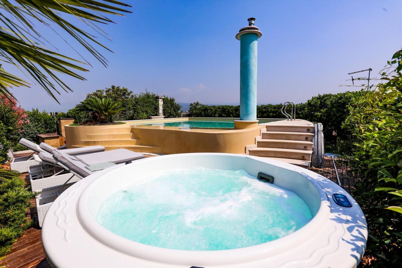 Eden Island Bed and breakfast